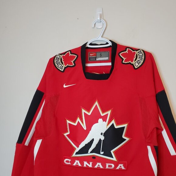 Vintage Team Canada Olympic IIHF Nike Jersey Red Size S - Picture 3 of 6